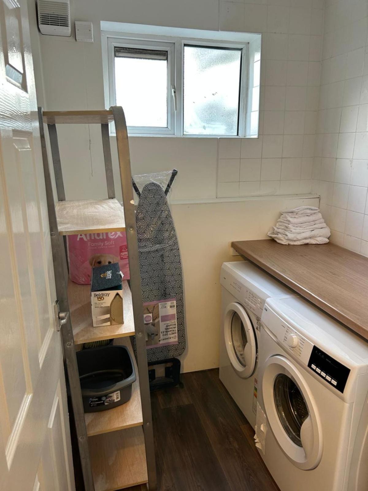 3 Bedroom Deluxe In Doncaster Balby
