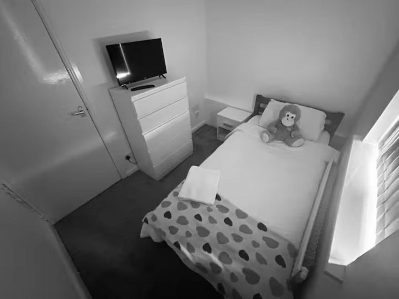 3 Bedroom Deluxe In Doncaster Holiday home *