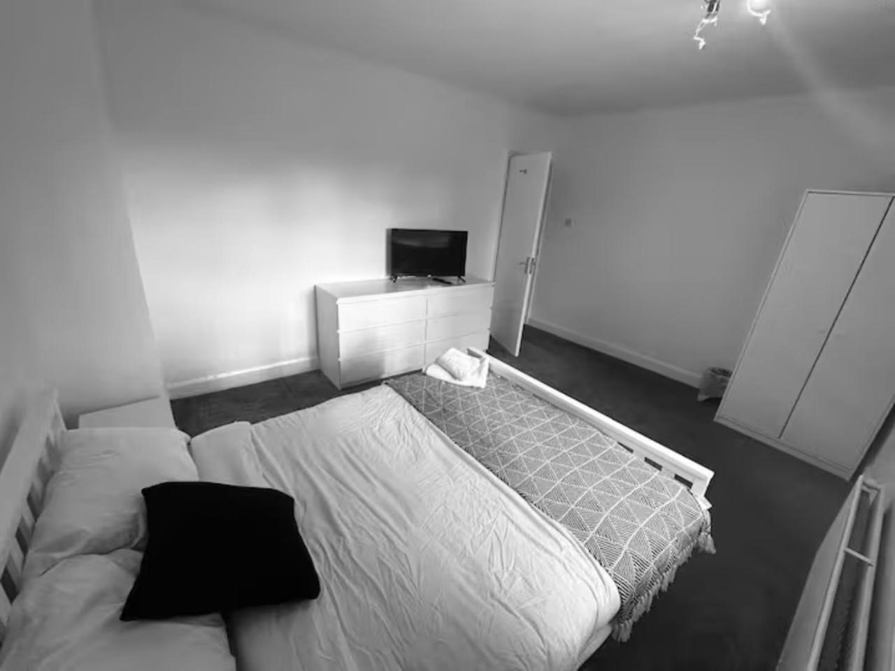 Holiday home 3 Bedroom Deluxe In Doncaster *